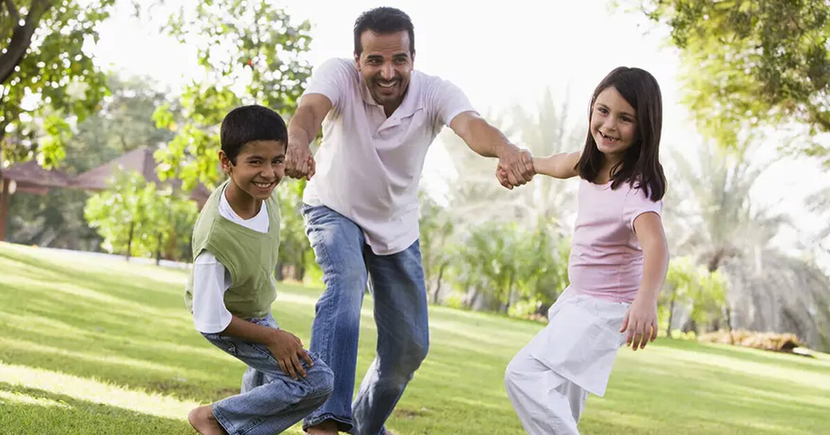 Family outdoors in spring allergens